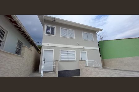 Casa de condomínio para alugar com 80m², 3 quartos e 2 vagasFachada