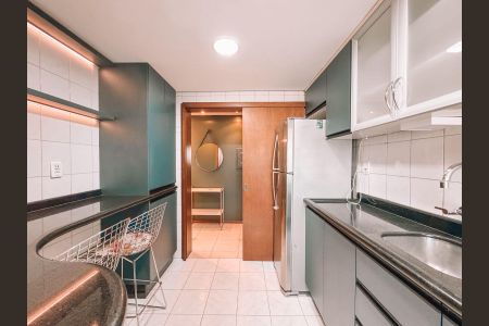 Apartamento para alugar com 82m², 2 quartos e 2 vagas Apartamento para alugar com 82m², 2 quartos e 2 vagasCozinha