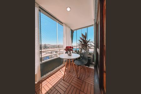 Apartamento para alugar com 82m², 2 quartos e 2 vagas Apartamento para alugar com 82m², 2 quartos e 2 vagasVaranda