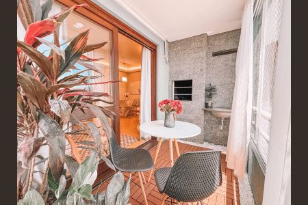 Apartamento para alugar com 82m², 2 quartos e 2 vagas Apartamento para alugar com 82m², 2 quartos e 2 vagasVaranda