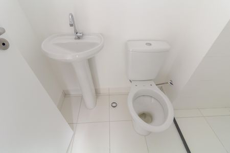 Apartamento para alugar com 34m², 2 quartos e sem vagaBanheiro