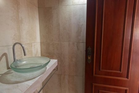 Casa à venda com 700m², 7 quartos e 8 vagasLavabo 1