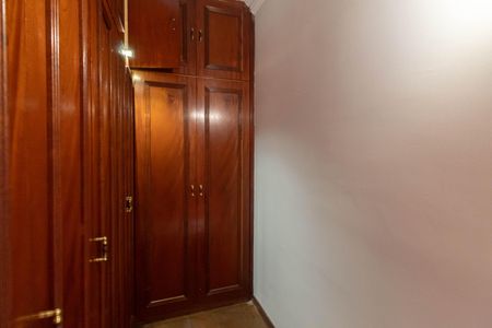 Casa à venda com 700m², 7 quartos e 8 vagasCloset da suíte 4