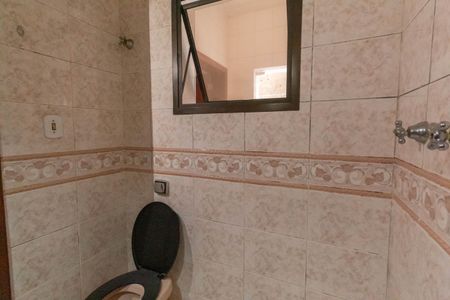 Casa à venda com 700m², 7 quartos e 8 vagasBanheiro da Suíte 5