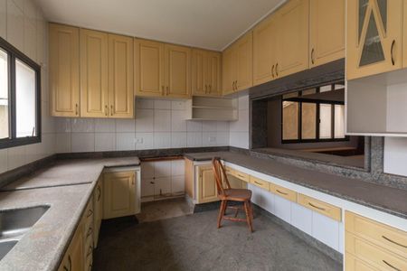 Casa à venda com 700m², 7 quartos e 8 vagasCozinha