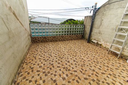 Varanda do Quarto 1 de casa à venda com 2 quartos, 88m² em Vila Carmosina, São Paulo