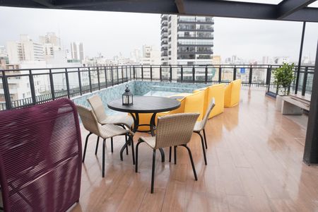 Studio à venda com 24m², 1 quarto e sem vagaPiscina