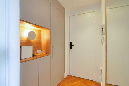Apartamento à venda com 57m², 1 quarto e 1 vaga Apartamento à venda com 57m², 1 quarto e 1 vagaSala