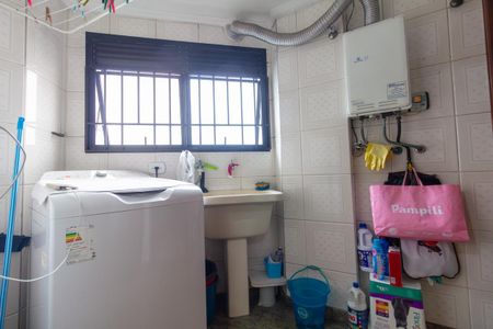 Apartamento à venda com 232m², 3 quartos e 2 vagas Apartamento à venda com 232m², 3 quartos e 2 vagasÁrea de Serviço