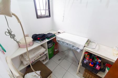 Apartamento à venda com 232m², 3 quartos e 2 vagas Apartamento à venda com 232m², 3 quartos e 2 vagasDispensa