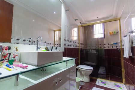 Apartamento à venda com 232m², 3 quartos e 2 vagas Apartamento à venda com 232m², 3 quartos e 2 vagasBanheiro 1