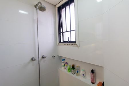 Apartamento à venda com 232m², 3 quartos e 2 vagas Apartamento à venda com 232m², 3 quartos e 2 vagasBanheiro 2