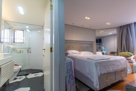 Apartamento à venda com 232m², 3 quartos e 2 vagas Apartamento à venda com 232m², 3 quartos e 2 vagasQuarto 3