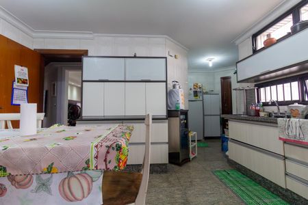 Apartamento à venda com 232m², 3 quartos e 2 vagas Apartamento à venda com 232m², 3 quartos e 2 vagasCozinha