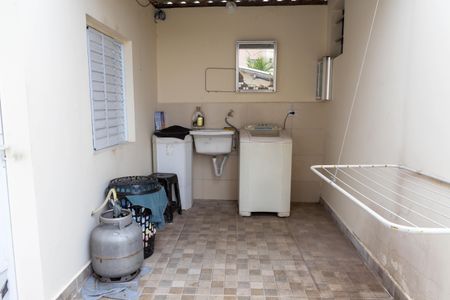 Area de serviço de kitnet/studio para alugar com 1 quarto, 20m² em Vila Gomes, São Paulo