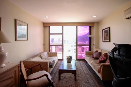 Apartamento para alugar com 4 quartos, 275m² em Barra da Tijuca, Rio de Janeiro