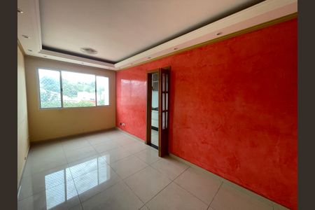 Sala de apartamento para alugar com 2 quartos, 47m² em Jardim Rosalina, Cotia