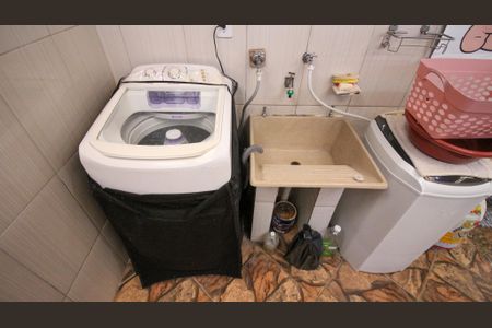 Casa à venda com 200m², 2 quartos e 3 vagas