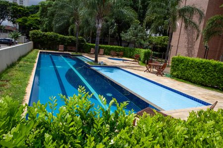 Apartamento para alugar com 63m², 2 quartos e 1 vagaÁrea comum - Piscina