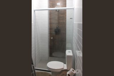 Banheiro de apartamento para alugar com 1 quarto, 33m² em Boqueirão, Santos