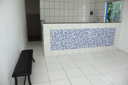 Sala de casa para alugar com 1 quarto, 48m² em Mussurunga, Salvador