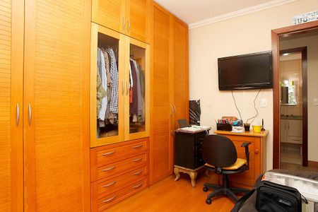 Apartamento à venda com 89m², 2 quartos e 1 vagaQuarto 2