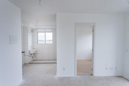 Apartamento à venda com 39m², 2 quartos e sem vaga Apartamento à venda com 39m², 2 quartos e sem vagaSala, cozinha e área de serviço