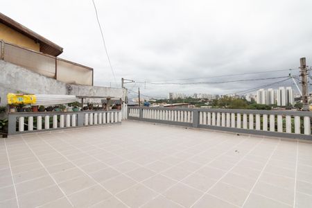 Casa à venda com 190m², 3 quartos e 6 vagasVaranda