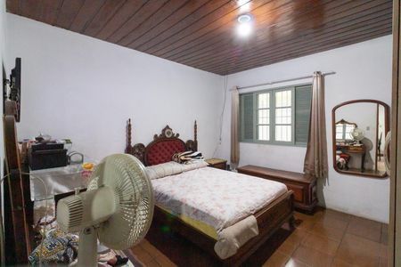 Casa à venda com 190m², 3 quartos e 6 vagasQuarto 2