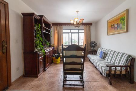 Casa à venda com 190m², 3 quartos e 6 vagasSala