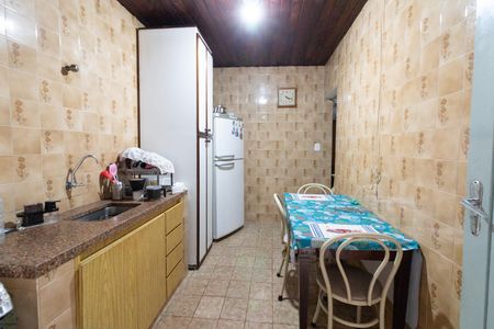 Casa à venda com 190m², 3 quartos e 6 vagasCozinha