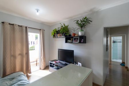 Apartamento à venda com 75m², 2 quartos e 1 vagaSalas