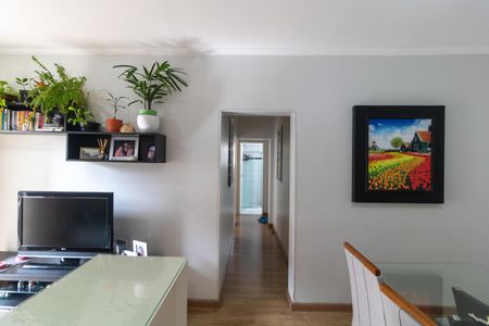 Apartamento à venda com 75m², 2 quartos e 1 vagaSalas