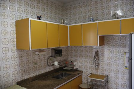 Apartamento para alugar com 125m², 2 quartos e 1 vagaCozinha 