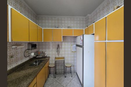 Apartamento para alugar com 125m², 2 quartos e 1 vagaCozinha 