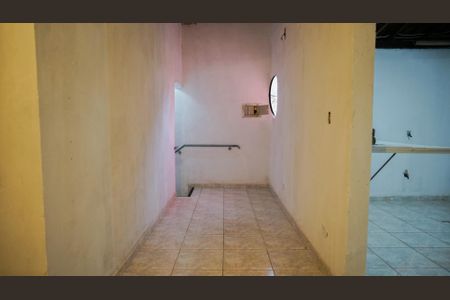 Casa à venda com 253m², 4 quartos e 5 vagasSala piso superior