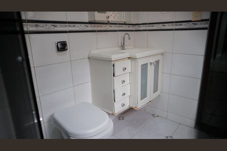 Casa à venda com 253m², 4 quartos e 5 vagasBanheiro da Suíte