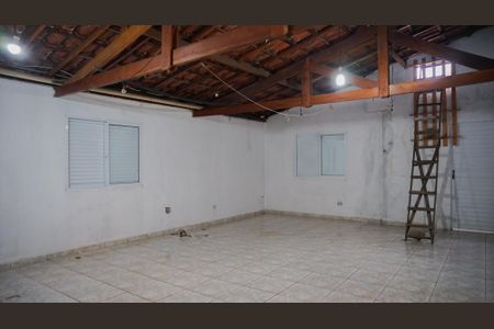 Casa à venda com 253m², 4 quartos e 5 vagasSalaõ piso superior