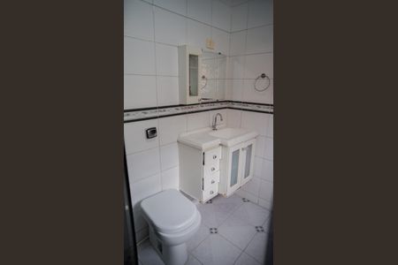 Casa à venda com 253m², 4 quartos e 5 vagasBanheiro da SuíteBanheiro da Suíte