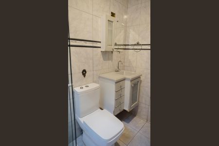 Casa à venda com 253m², 4 quartos e 5 vagasBanheiro 1