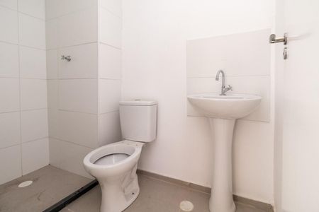Banheiro de apartamento para alugar com 2 quartos, 77m² em Vila Independencia, São Paulo