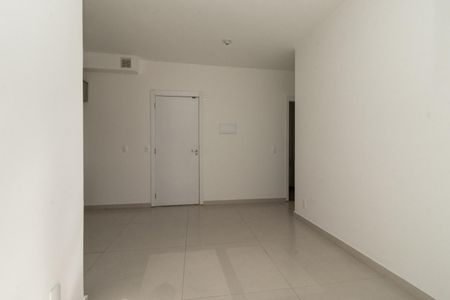 Apartamento para alugar com 77m², 2 quartos e 1 vaga Apartamento para alugar com 77m², 2 quartos e 1 vagaSala/cozinha