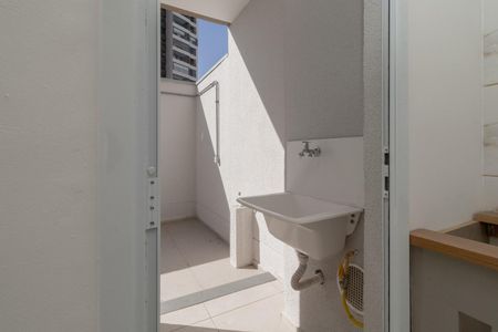 Área de Serviço de apartamento para alugar com 2 quartos, 77m² em Vila Independencia, São Paulo
