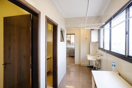 Apartamento para alugar com 196m², 4 quartos e 4 vagasÁrea de serviço