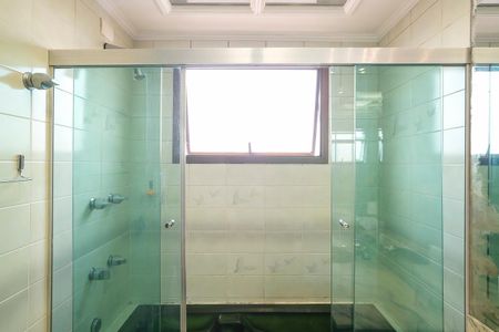 Apartamento para alugar com 196m², 4 quartos e 4 vagasBanheiro