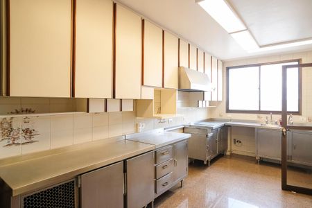 Apartamento para alugar com 196m², 4 quartos e 4 vagasCozinha