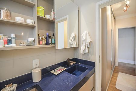 Apartamento à venda com 127m², 3 quartos e 2 vagasBanheiro da Suíte 2