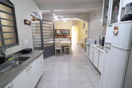 Casa à venda com 211m², 4 quartos e 2 vagasCozinha