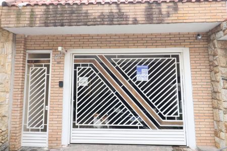 Casa à venda com 211m², 4 quartos e 2 vagasFachada