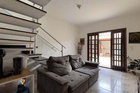 Casa à venda com 150m², 3 quartos e 2 vagasSala 1